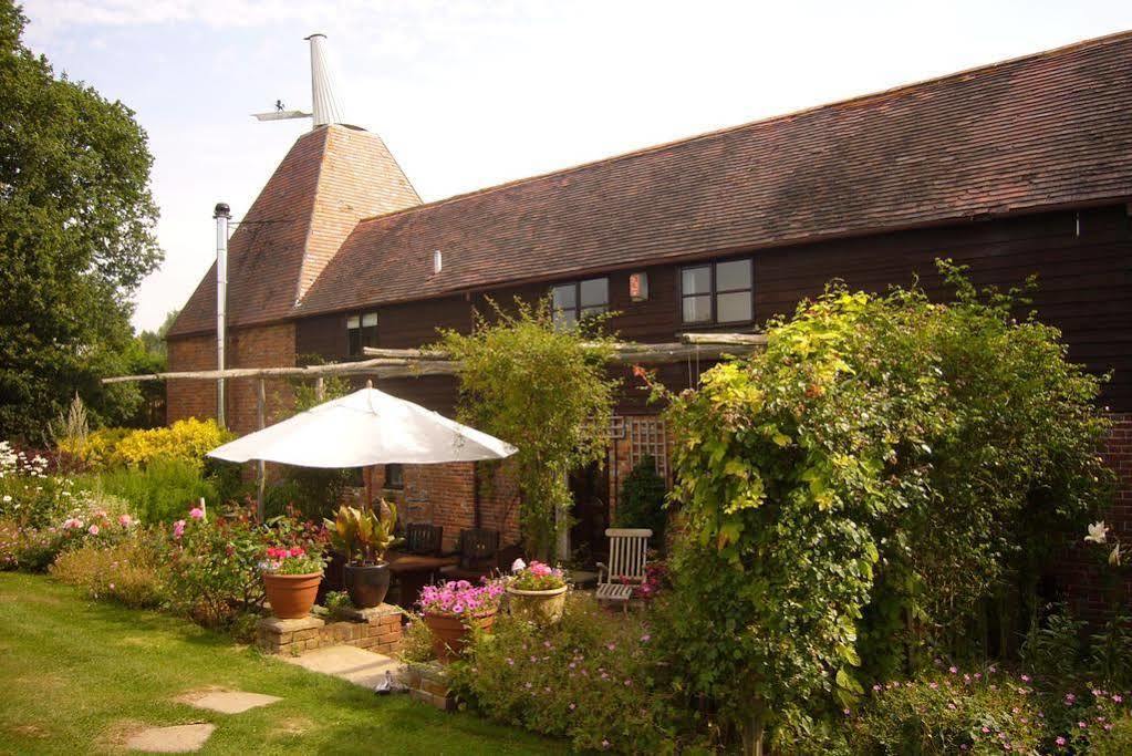 Bishopsdale Oast Bed & Breakfast Ashford  Exterior photo