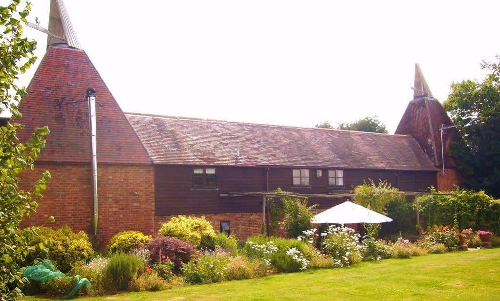 Bishopsdale Oast Bed & Breakfast Ashford  Exterior photo